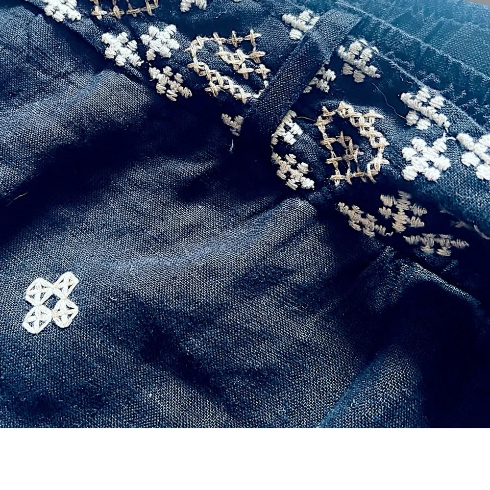 Johnny Was _ JW Los Angeles 100% Linen Black Pants with White Embroided Size M - Picture 6 of 11